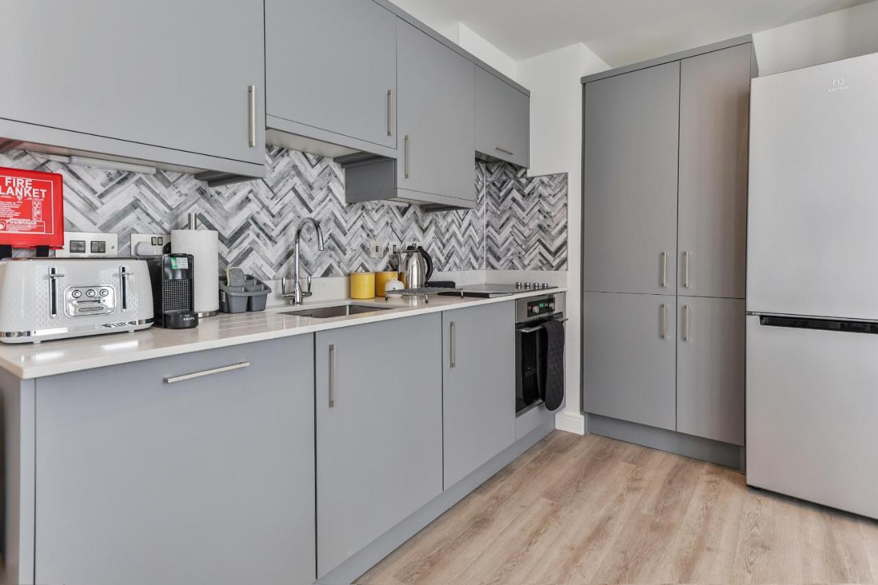 13 Belle House - 1 *